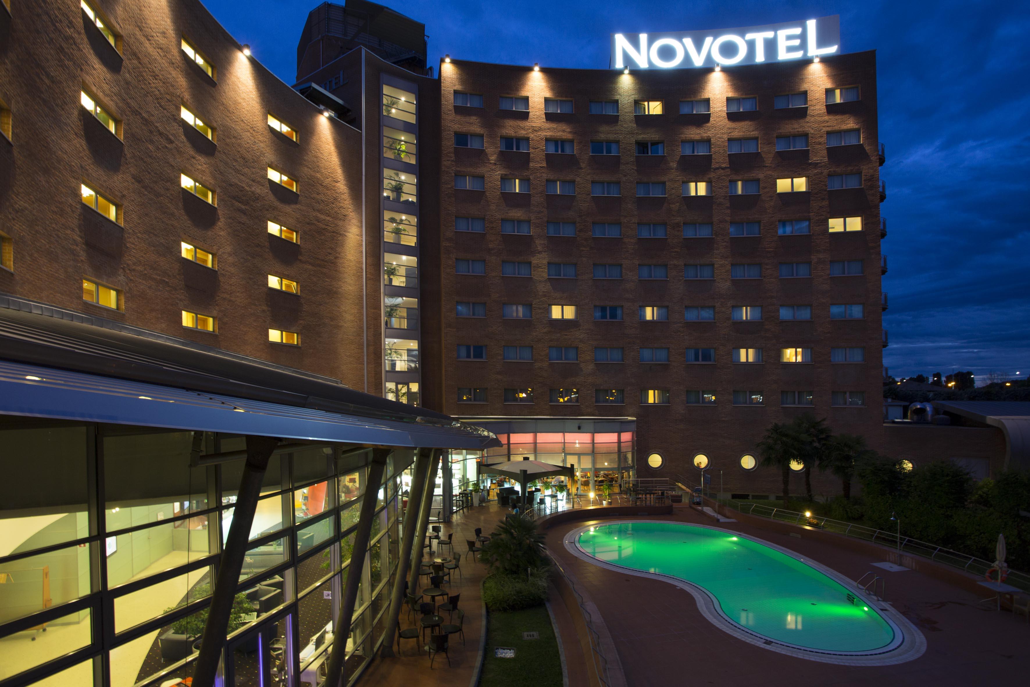 Novotel Venezia Mestre Castellana Esterno foto