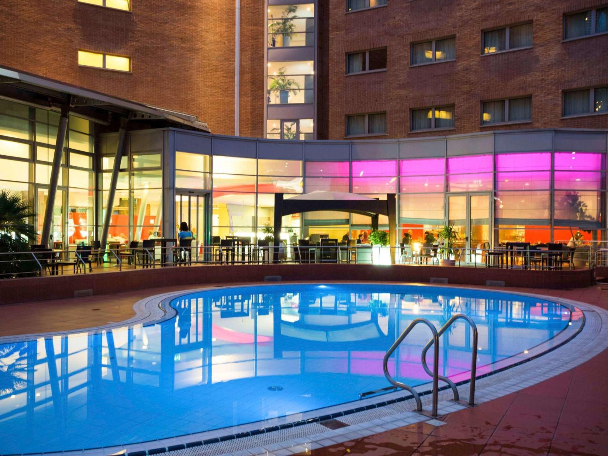 Novotel Venezia Mestre Castellana Esterno foto