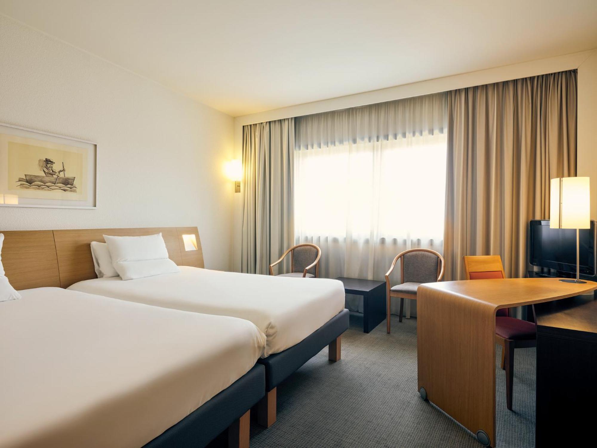Novotel Venezia Mestre Castellana Esterno foto