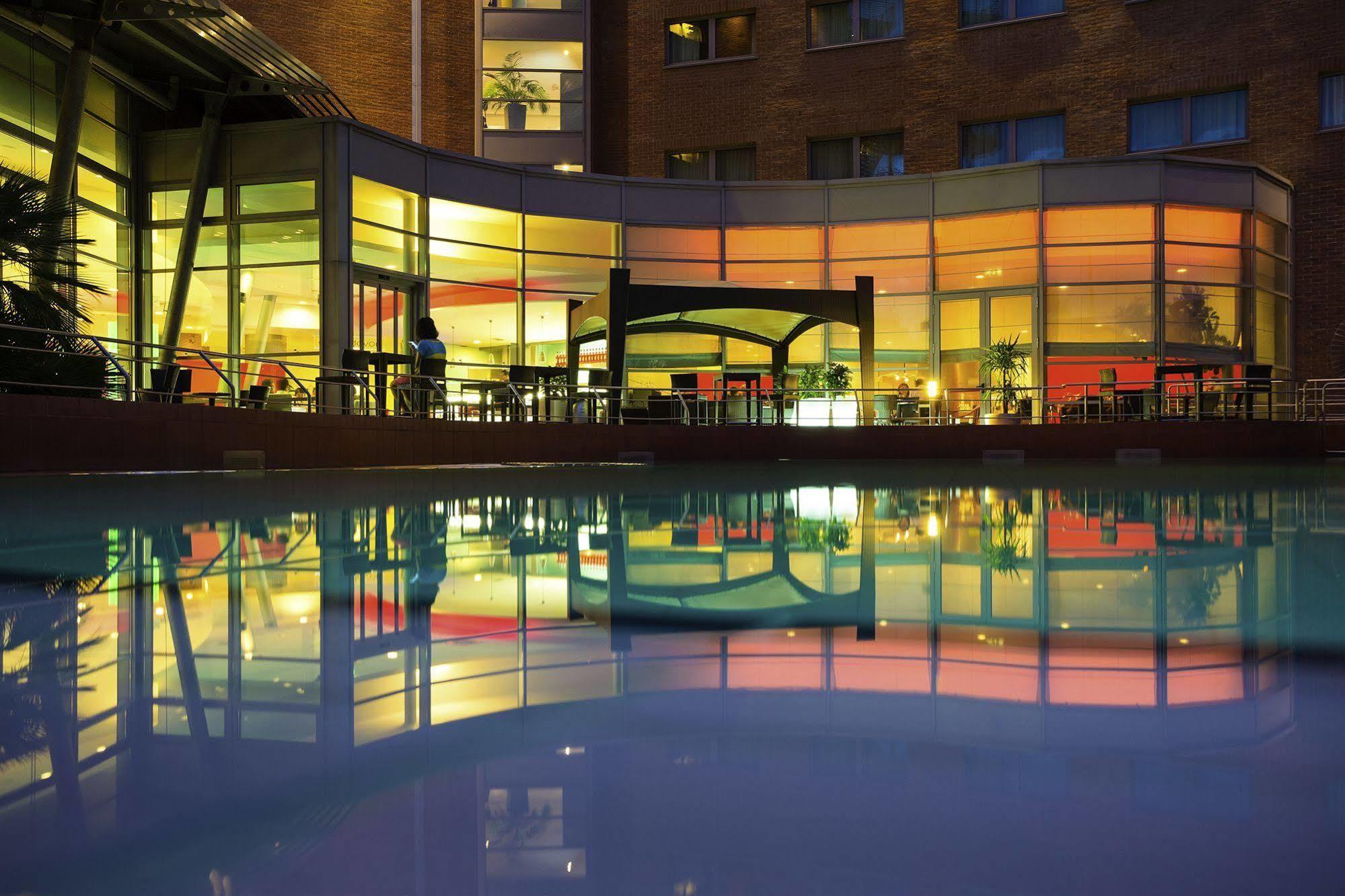Novotel Venezia Mestre Castellana Esterno foto